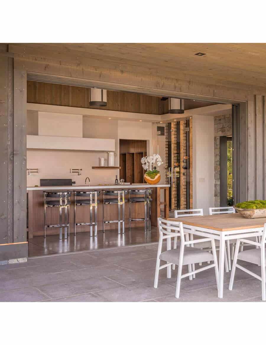 ULTRA FLOOR-TO-CEILING MOUNTED HZ SERIES - 1 SIDED